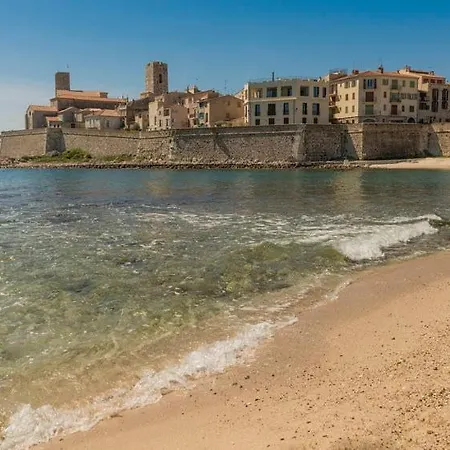 Gorgeous 2 Bedrooms Brand New Sea View Appartement *