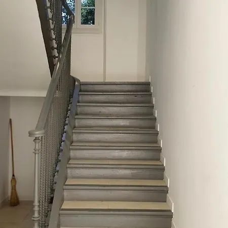 Gorgeous 2 Bedrooms Brand New Sea View *