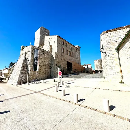 Gorgeous 2 Bedrooms Brand New Sea View Daire Antibes